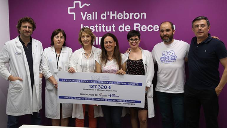 Asdent donates more than 120,000 euros to raise funds for the Dent’s disease at Vall d’Hebron